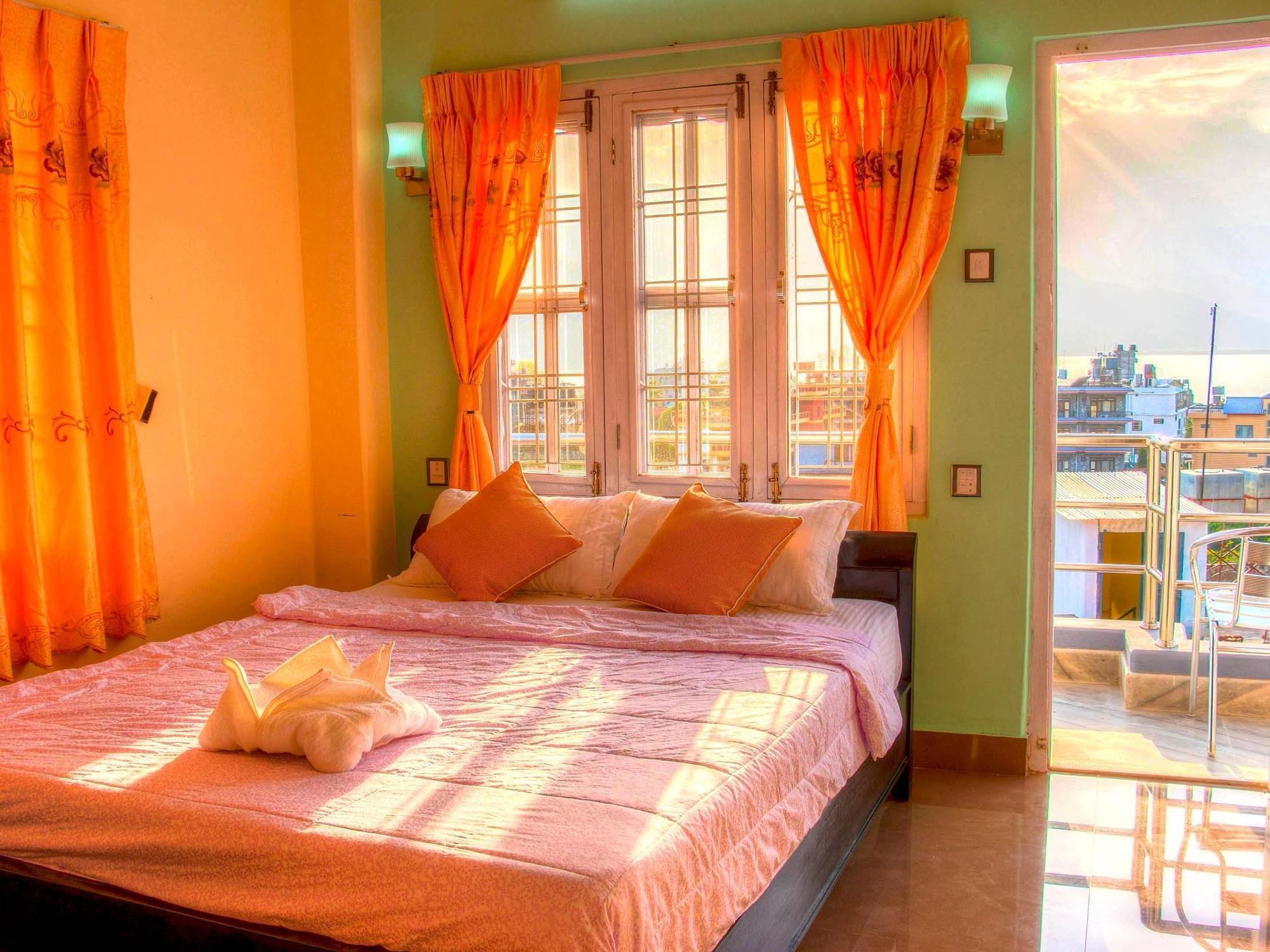 Hotel Atrium Pokhara Luaran gambar